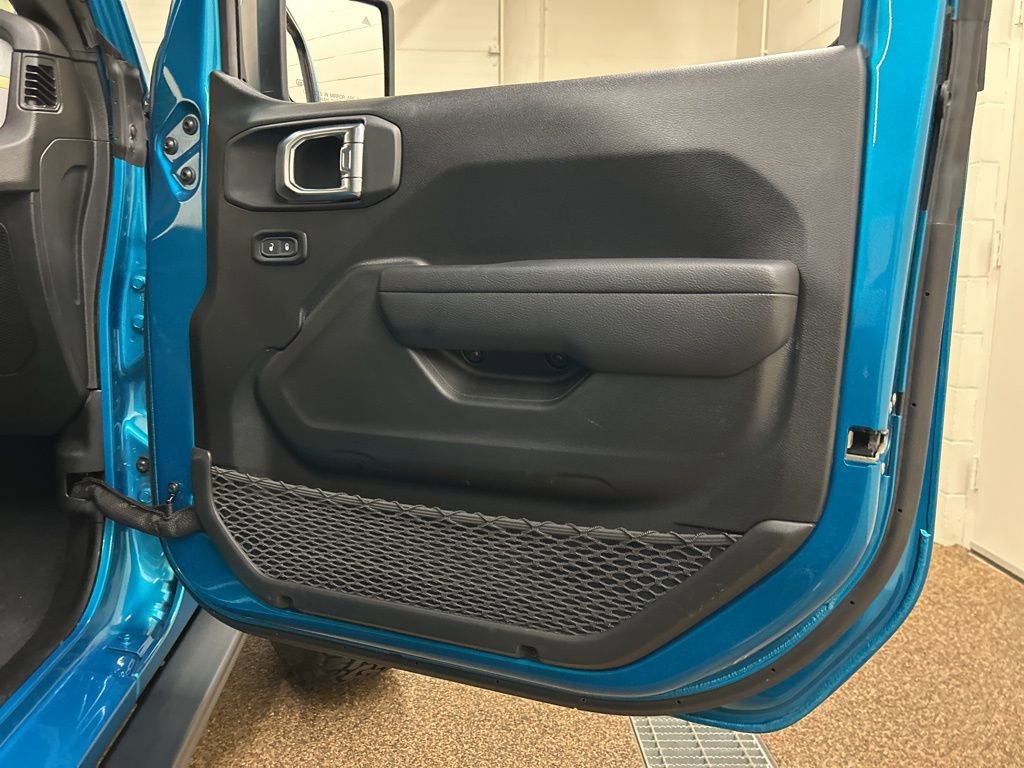 Used 2024 Jeep Wrangler Willys image 14