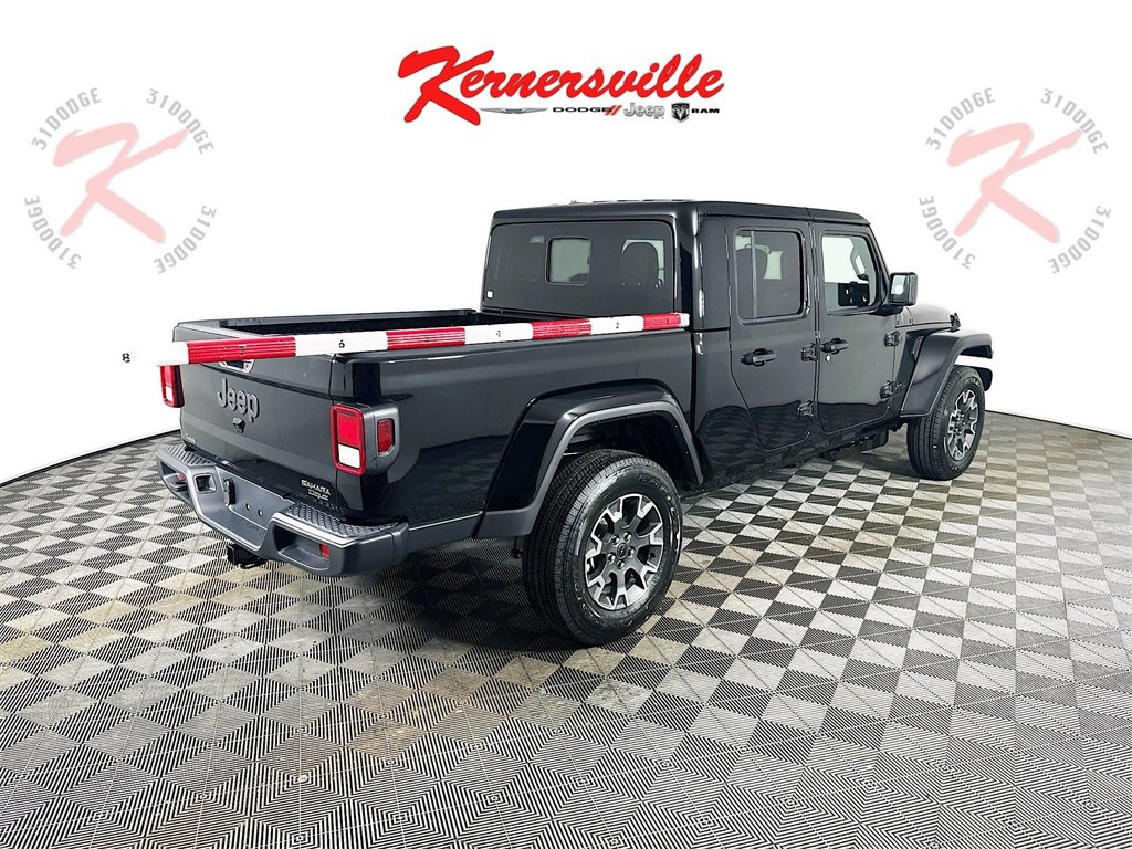 New 2026 Jeep Gladiator Sport image 7