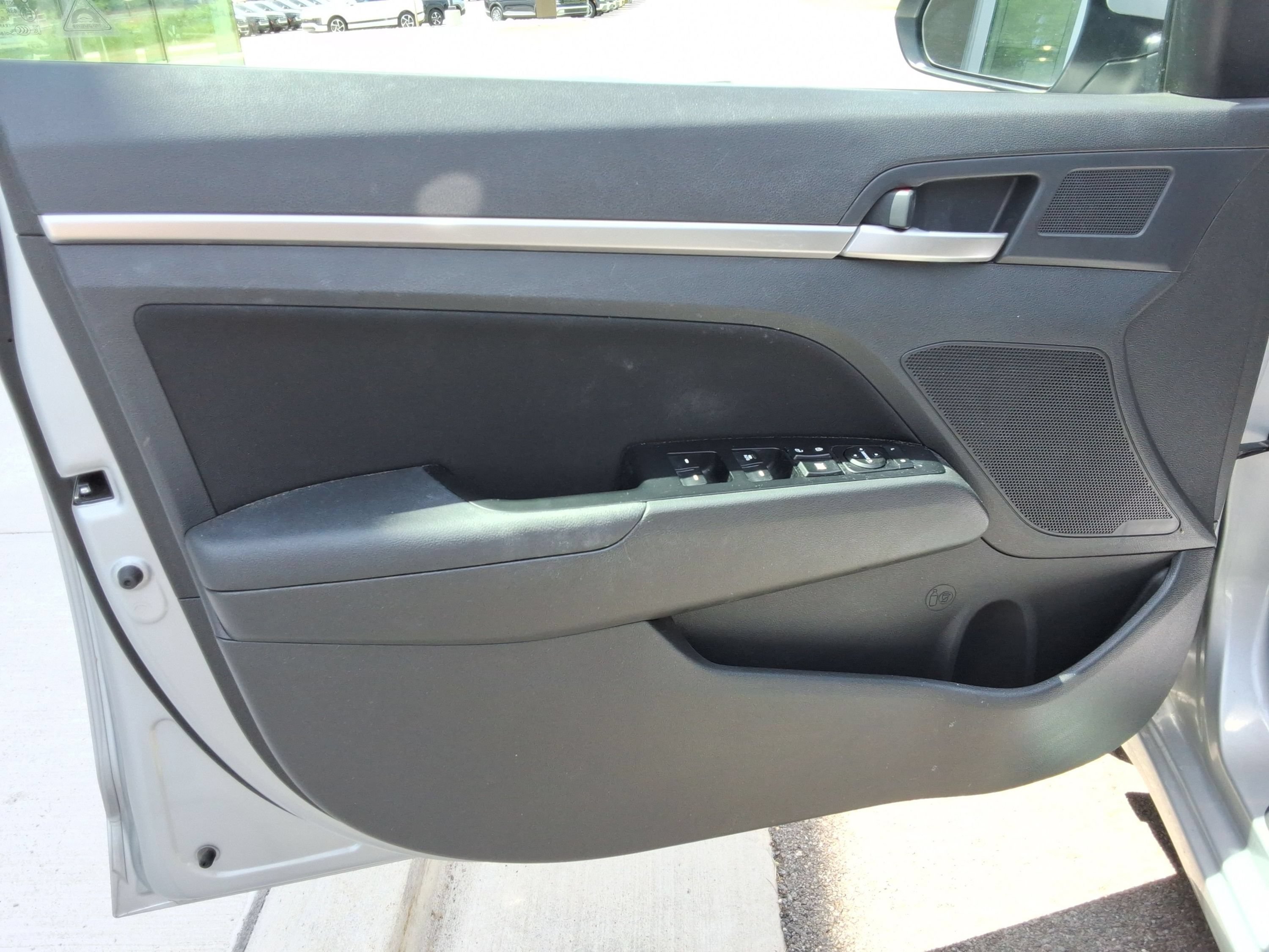 Used 2020 Hyundai Elantra Value Edition w/ Cargo Package (C1) FWD image 22