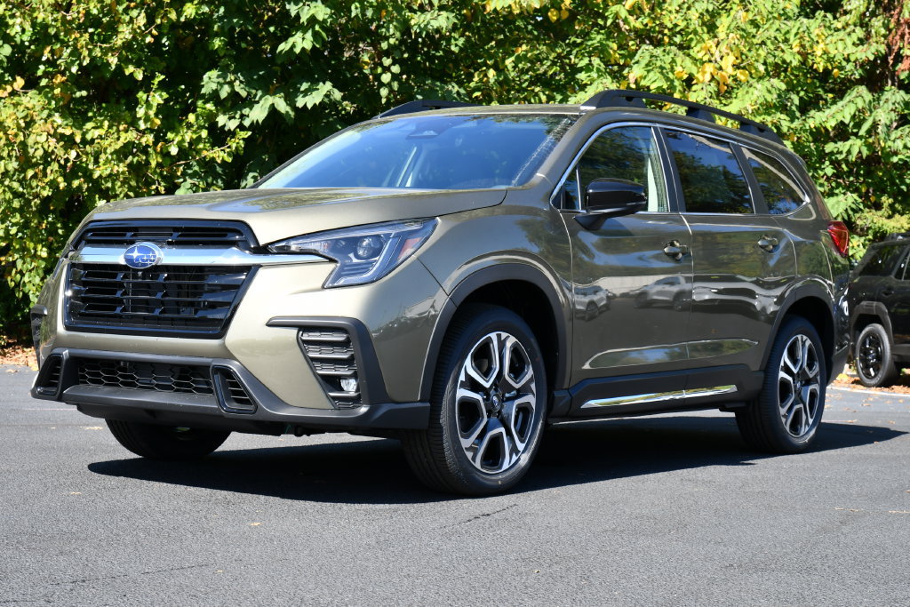 New 2027 Subaru Ascent Limited AWD/4WD image 3
