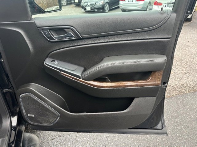 Used 2019 Chevrolet Suburban LT image 44