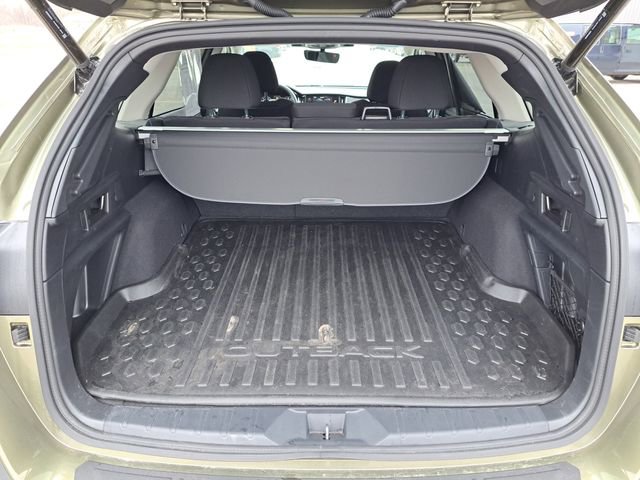 Used 2025 Subaru Outback Premium w/ Popular Package #1A image 24