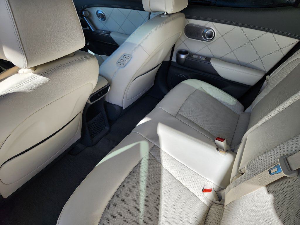 New 2027 Genesis GV60 Prestige AWD/4WD image 25