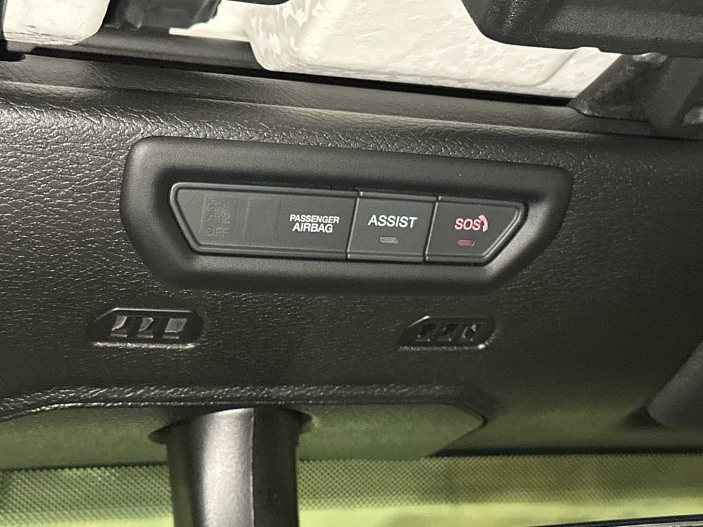 Used 2022 Jeep Wrangler Unlimited Rubicon w/ LED Lighting Group AWD/4WD image 23