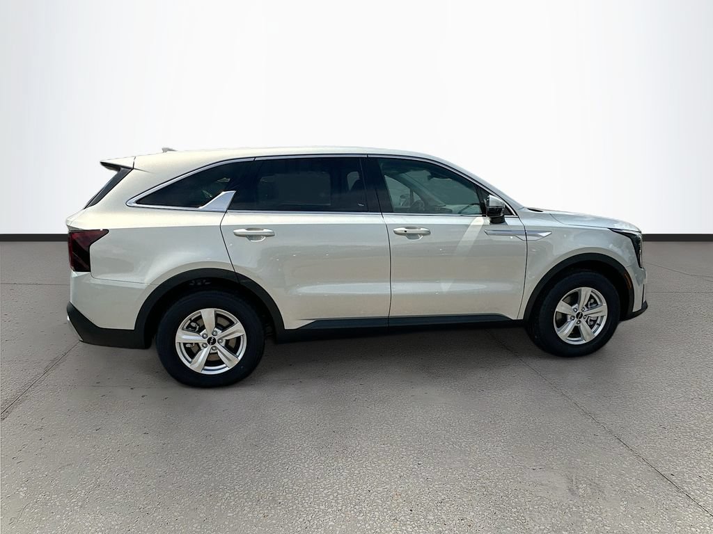 New 2026 Kia Sorento LX FWD image 8