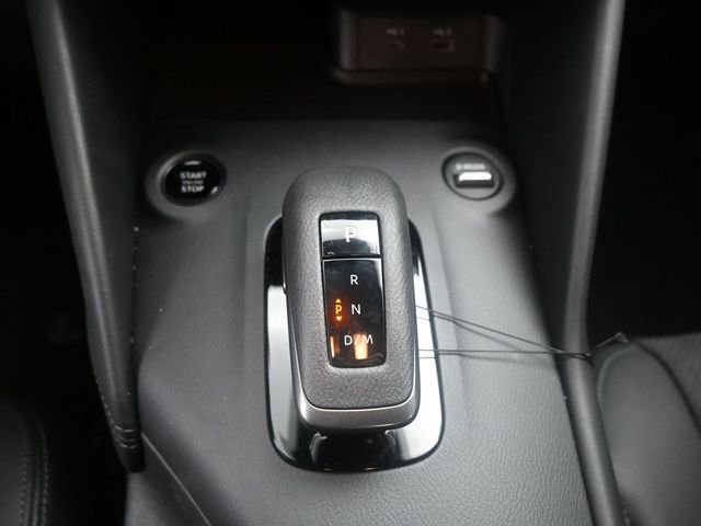 Used 2024 Nissan Z Performance w/ Floor Mat Package image 13