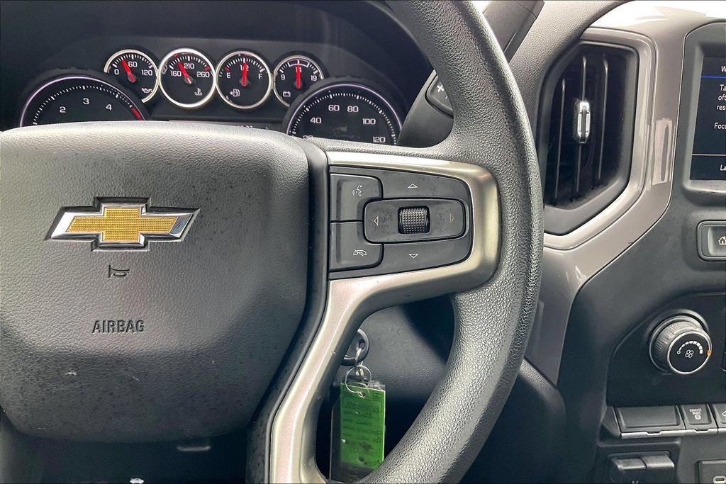 Used 2022 Chevrolet Silverado 2500 Custom w/ Custom Value Package AWD/4WD image 11