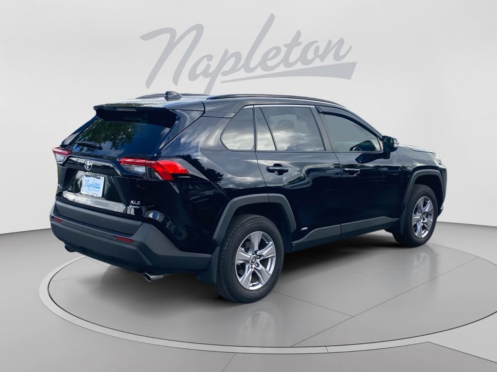 Used 2025 Toyota RAV4 XLE w/ Convenience Package AWD/4WD image 6