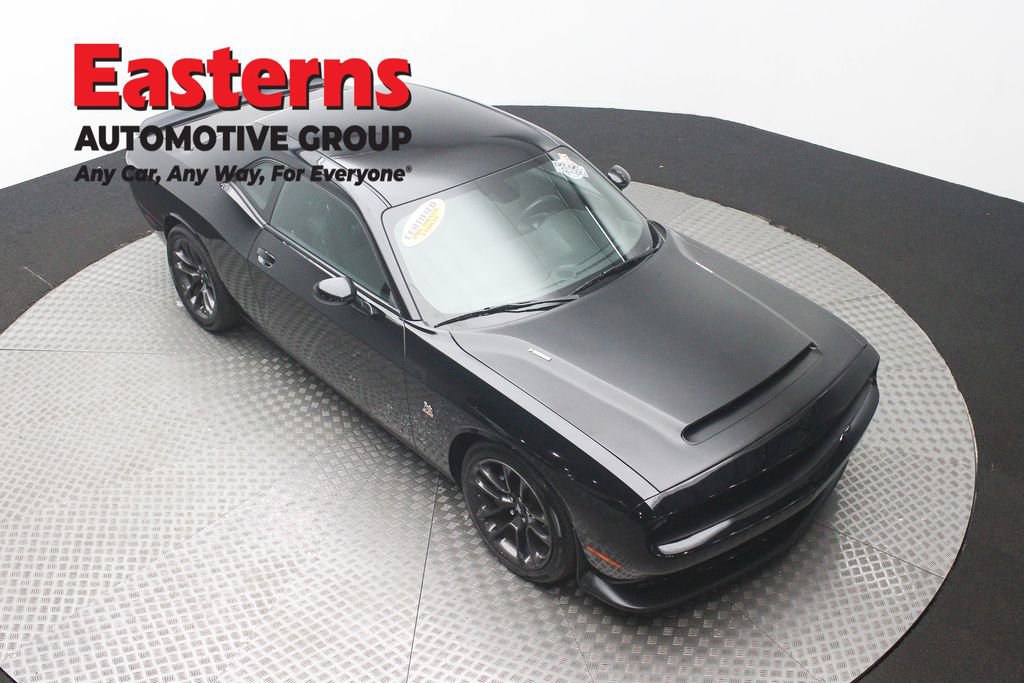 Used 2021 Dodge Challenger R/T Scat Pack RWD image 3