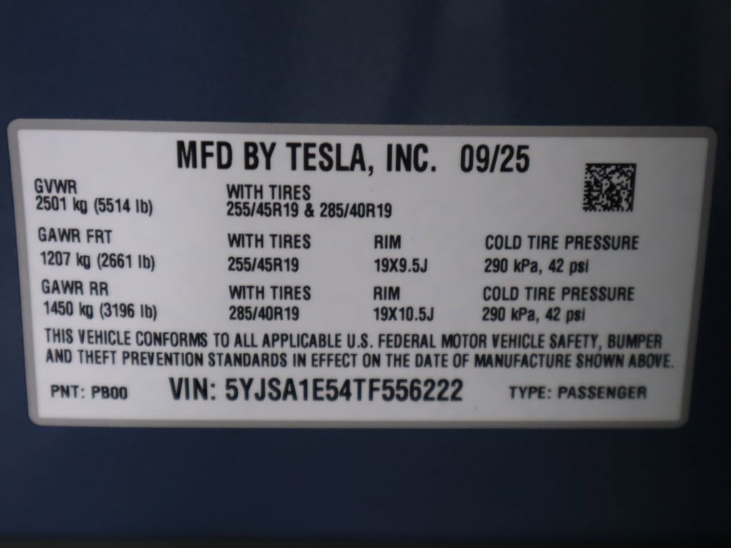 Used 2026 Tesla Model S image 36