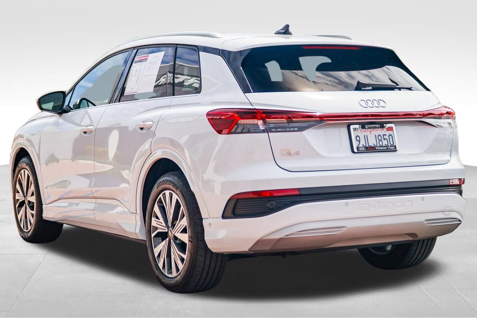 Used 2023 Audi Q4 e-tron Premium Plus RWD image 4