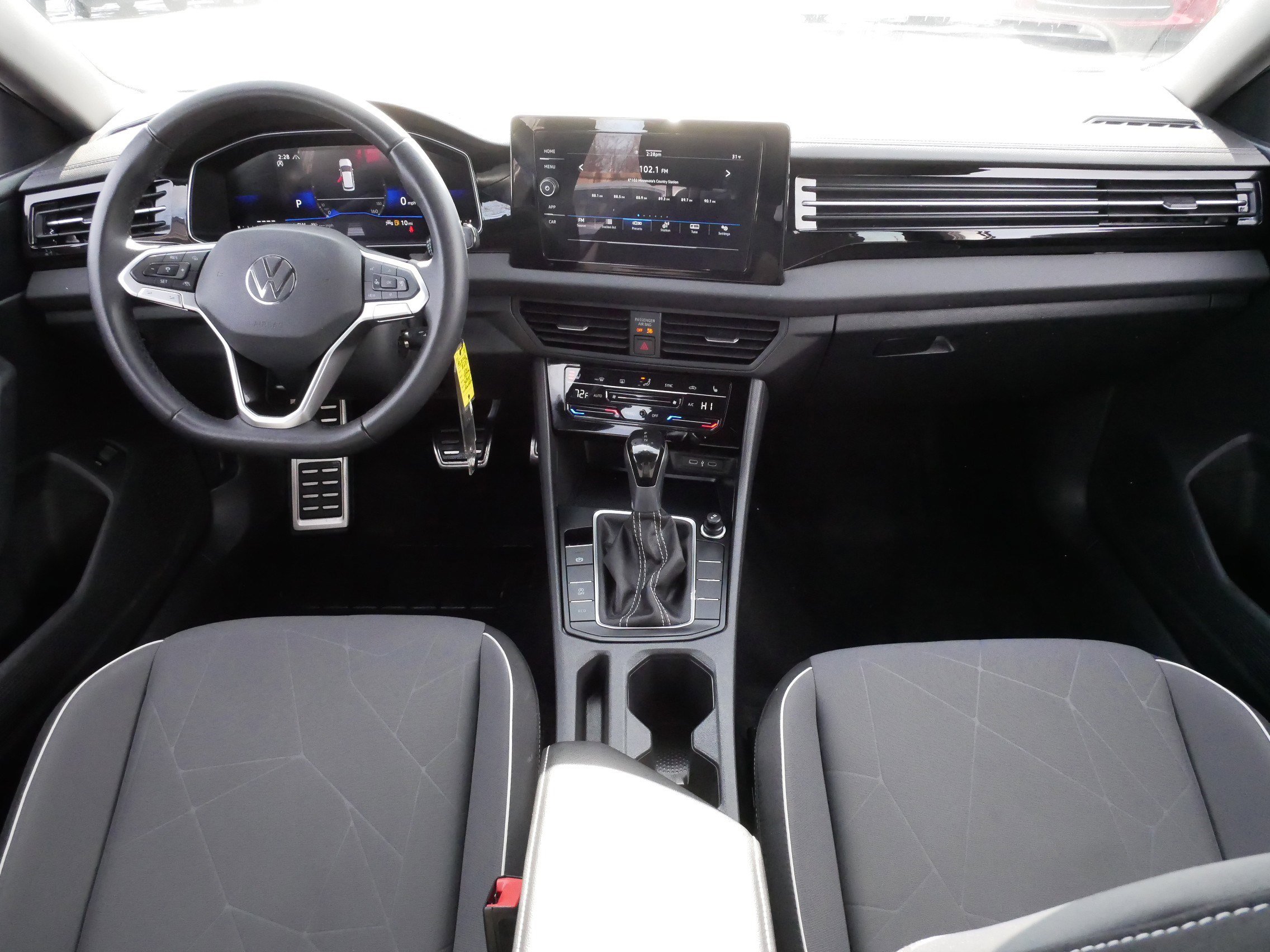 Certified 2025 Volkswagen Jetta Sport FWD image 10