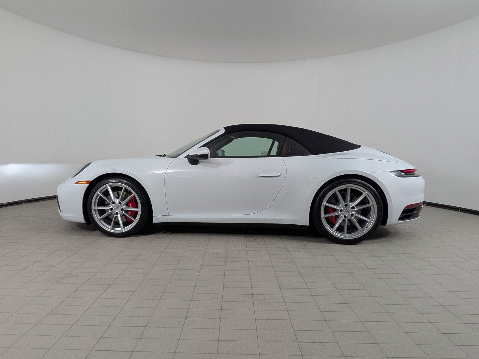 Certified 2020 Porsche 911 Carrera S RWD image 3