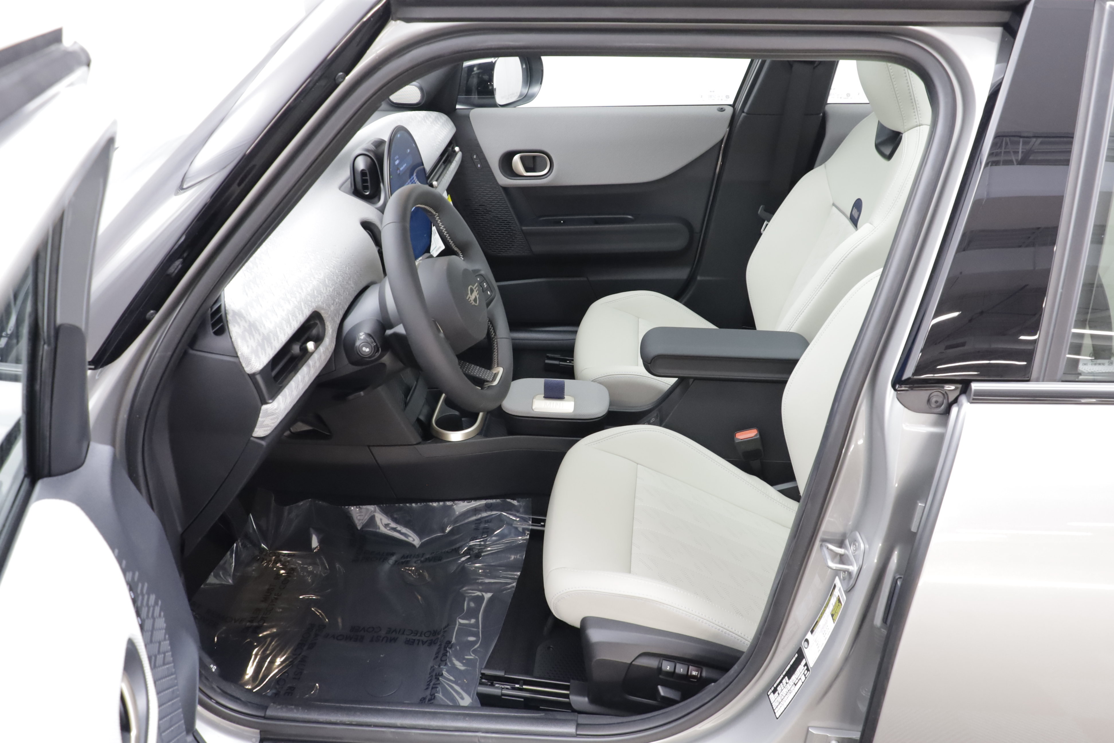 New 2027 MINI Cooper 4-Door Hardtop FWD image 7