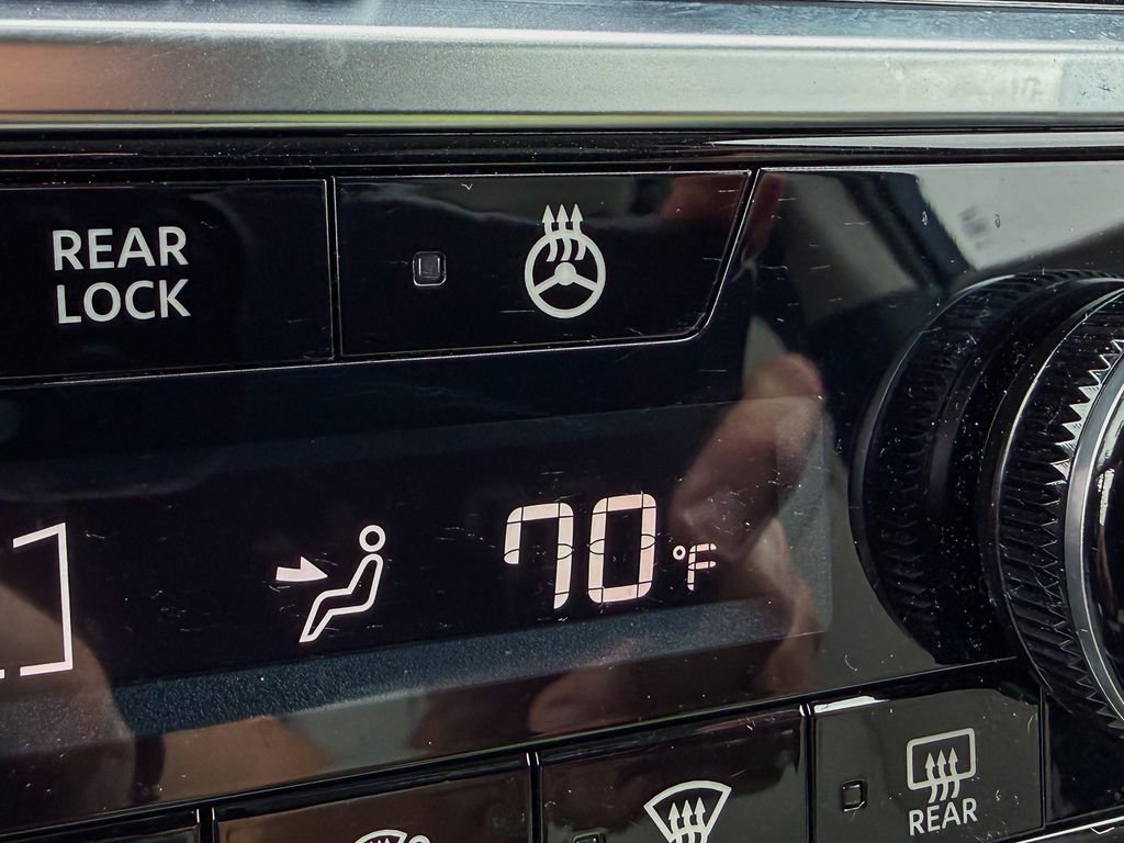 Certified 2024 Nissan Pathfinder SL AWD/4WD image 13