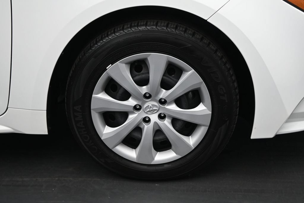 Used 2026 Toyota Corolla LE w/ Carpet Mat Package (TMS) FWD image 20