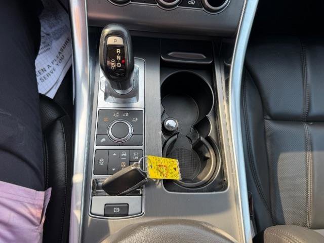 Used 2017 Land Rover Range Rover Sport SE AWD/4WD image 28
