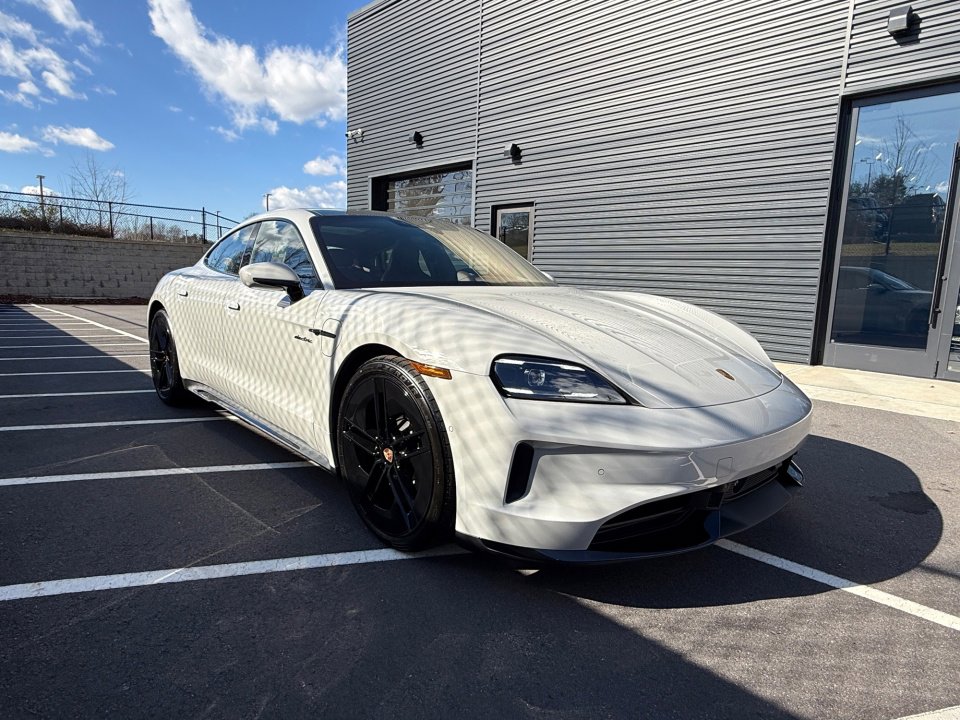 New 2026 Porsche Taycan GTS image 9