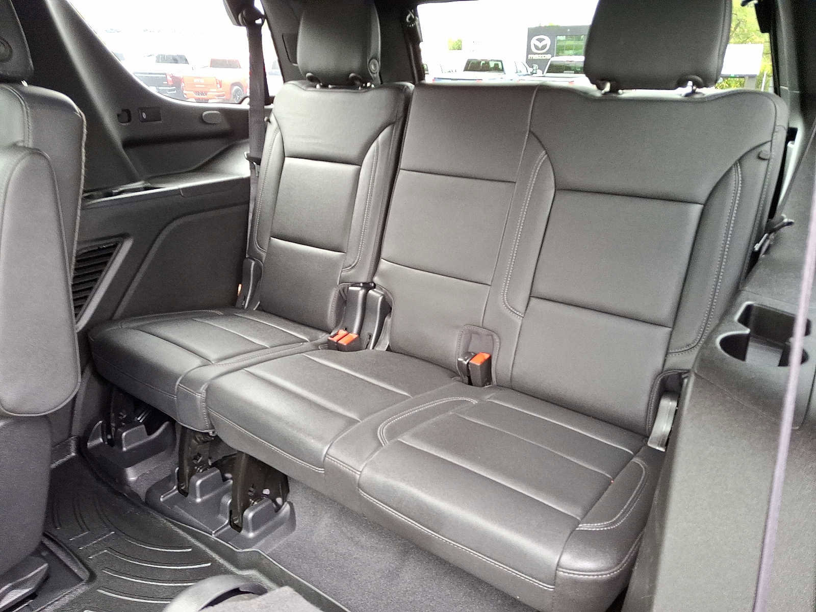 Used 2022 Chevrolet Tahoe Z71 w/ Luxury Package image 11