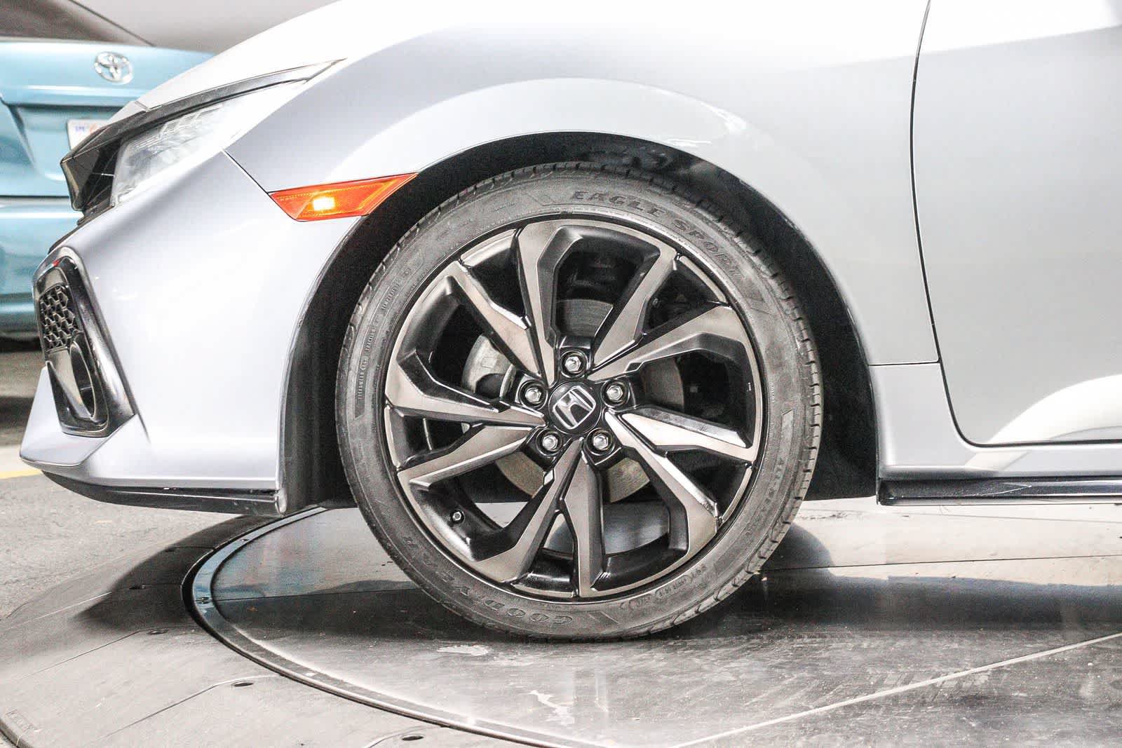 Used 2019 Honda Civic Sport Touring image 9