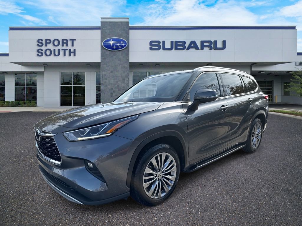 Used 2021 Toyota Highlander Platinum image 8