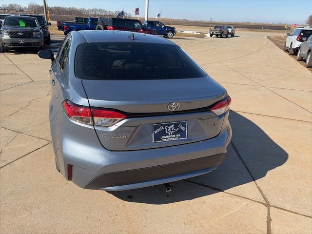 Used 2022 Toyota Corolla L FWD image 4