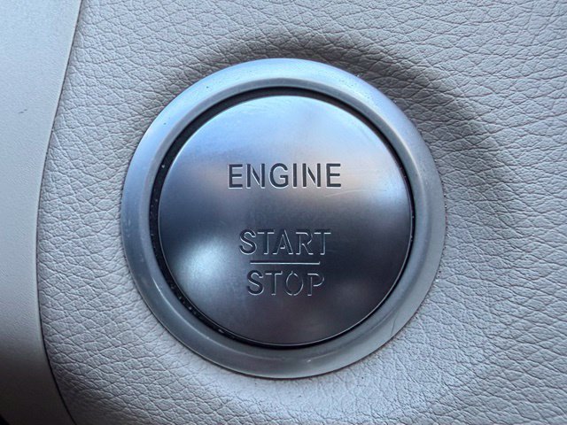 Used 2017 Mercedes-Benz C 300 4MATIC Sedan image 23