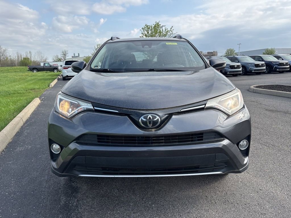 Used 2018 Toyota RAV4 XLE image 2