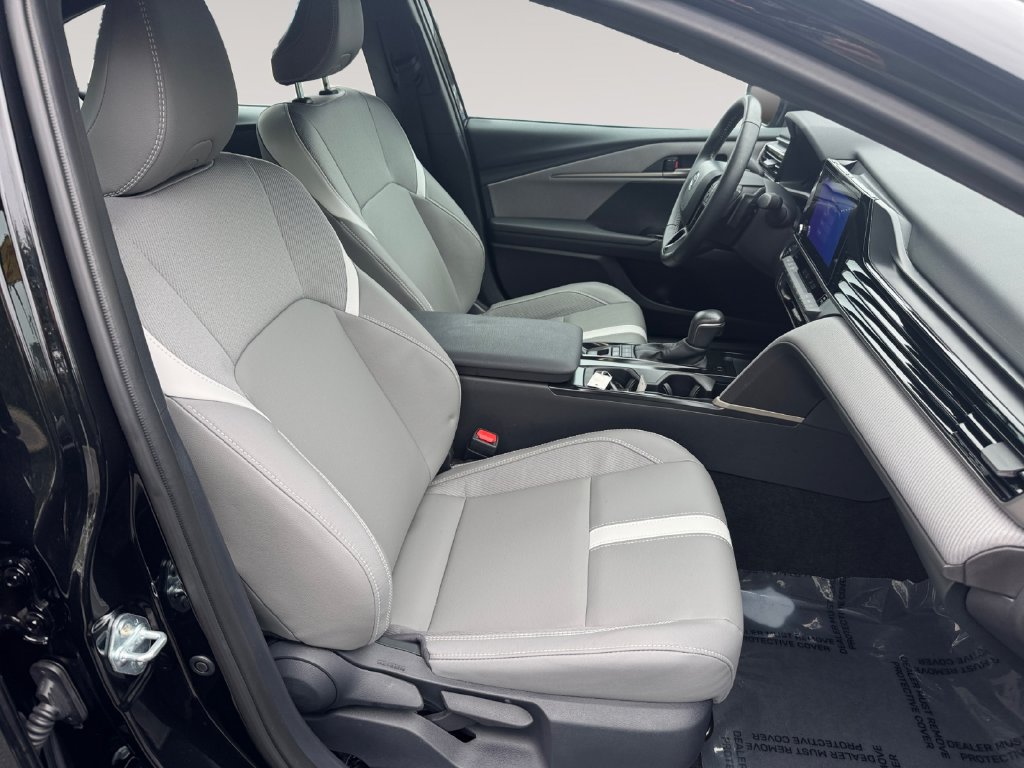 Used 2026 Toyota Camry SE FWD image 15