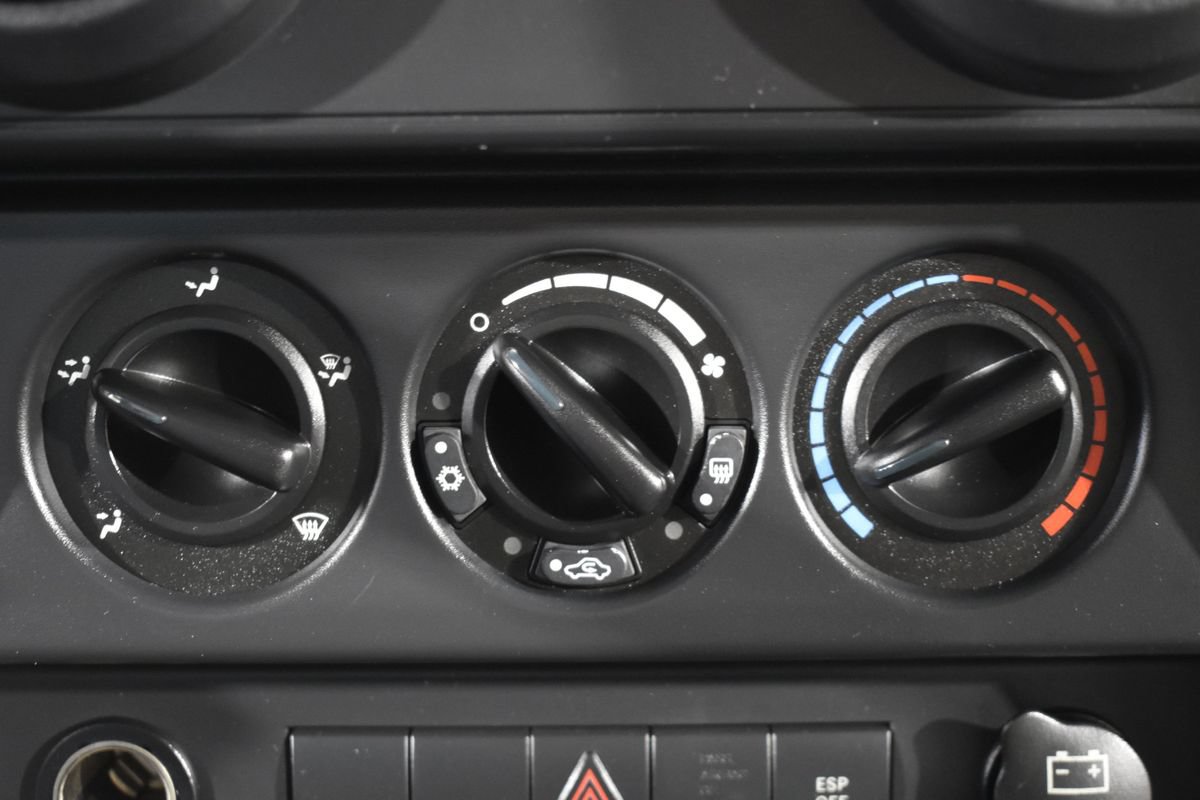Used 2007 Jeep Wrangler X AWD/4WD image 18
