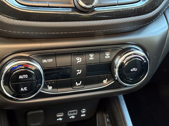 Used 2023 Chevrolet TrailBlazer LT w/ Convenience Package AWD/4WD image 16