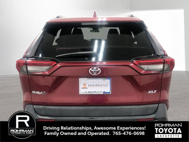 Used 2019 Toyota RAV4 XLE w/ Convenience Package FWD image 5