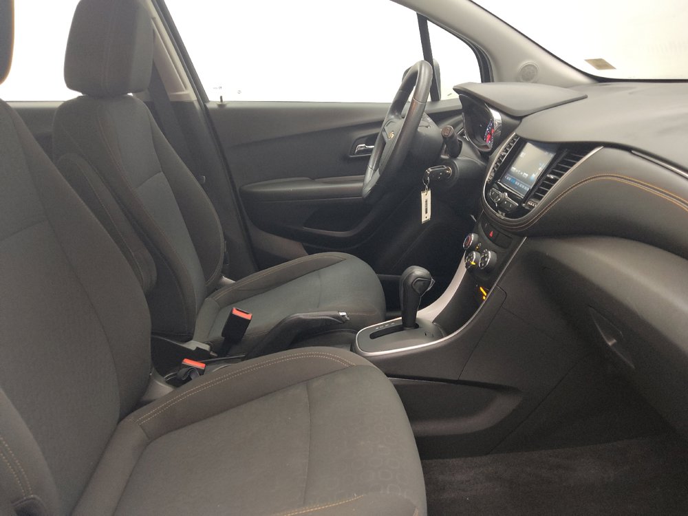 Used 2017 Chevrolet Trax LS AWD/4WD image 21
