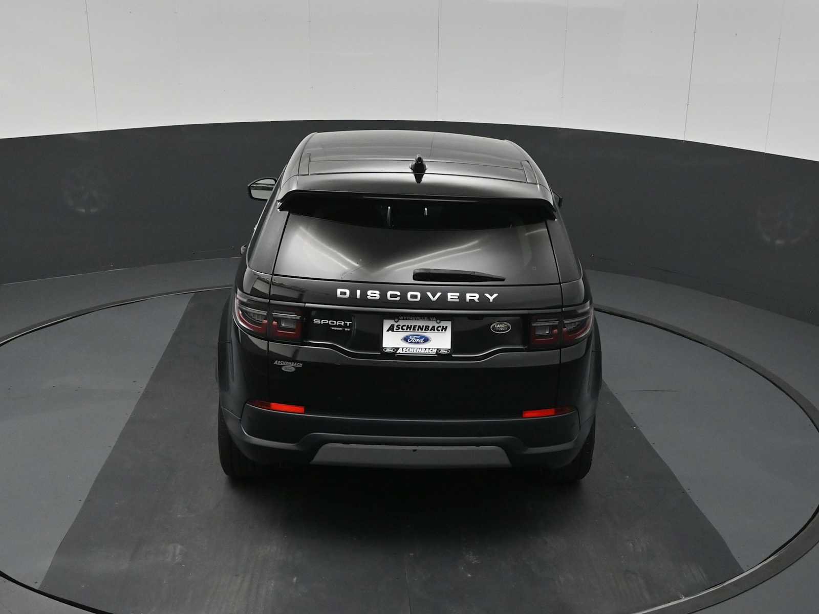 Used 2020 Land Rover Discovery Sport SE AWD/4WD image 34
