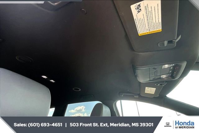 Used 2024 Buick Enclave Premium image 16