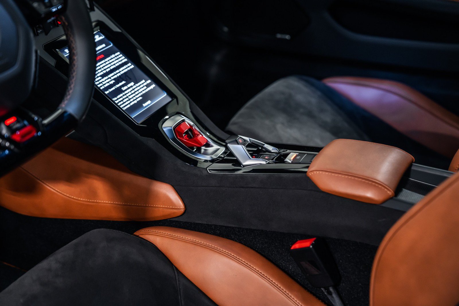 Used 2023 Lamborghini Huracan Tecnica RWD image 16