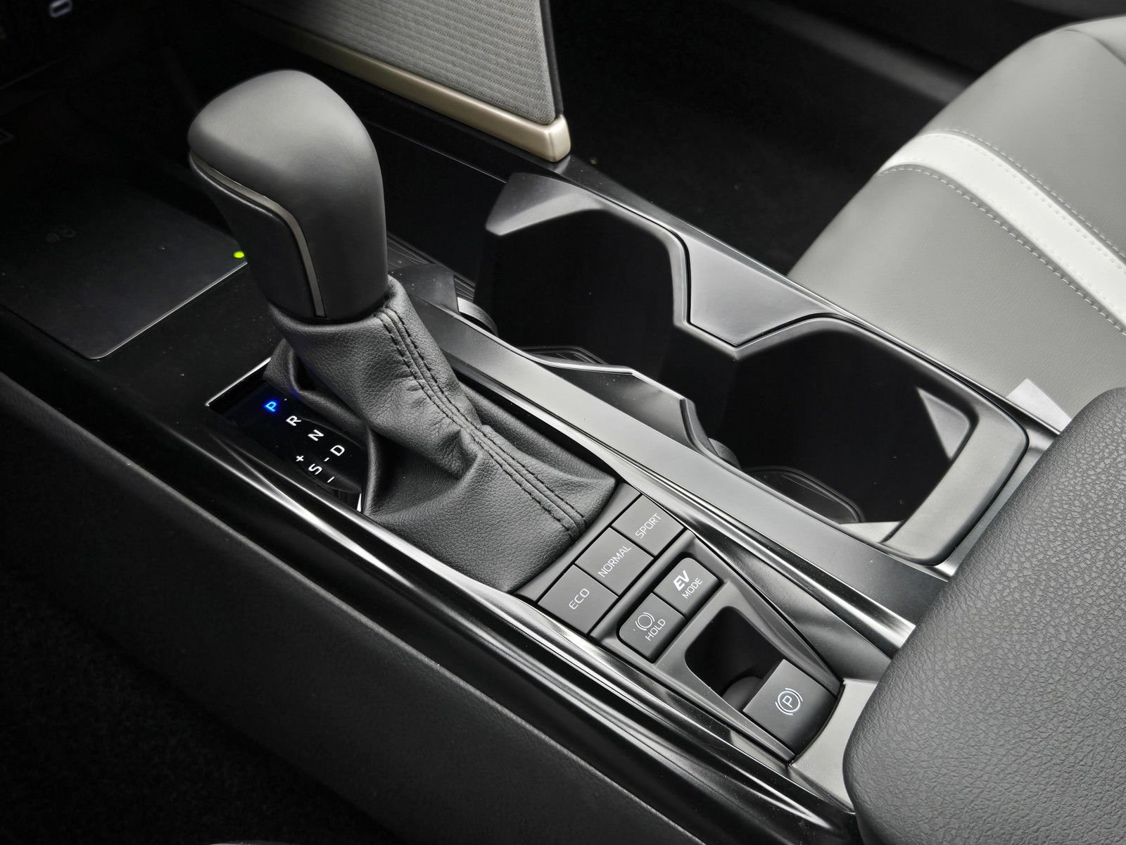 Certified 2026 Toyota Camry SE FWD image 16