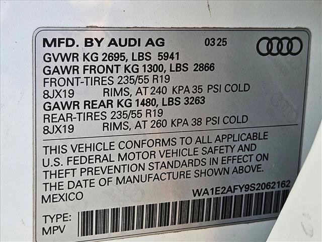 Used 2025 Audi Q5 e Premium Plus w/ Premium Plus Package image 30