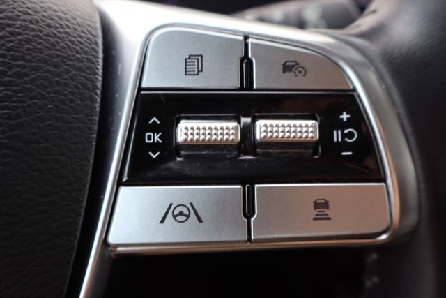 Used 2025 Kia Telluride S FWD image 18