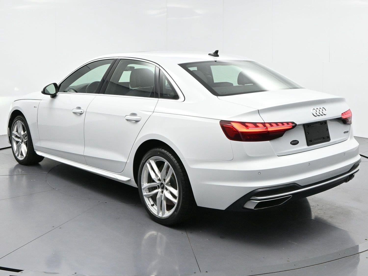 Used 2021 Audi A4 2.0T Premium w/ Convenience Package AWD/4WD image 5
