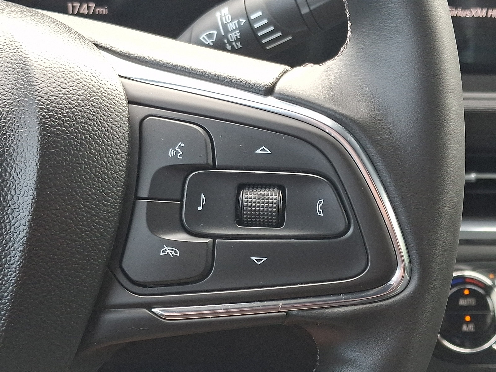 Used 2025 Buick Envista Preferred w/ Convenience I Package FWD image 21