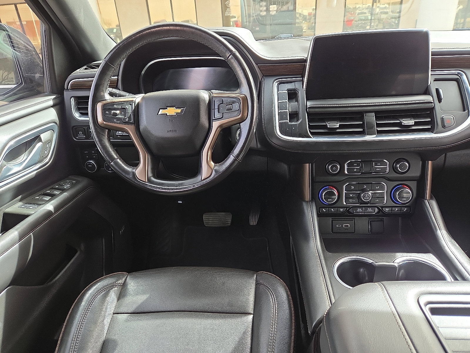 Used 2023 Chevrolet Tahoe High Country image 9