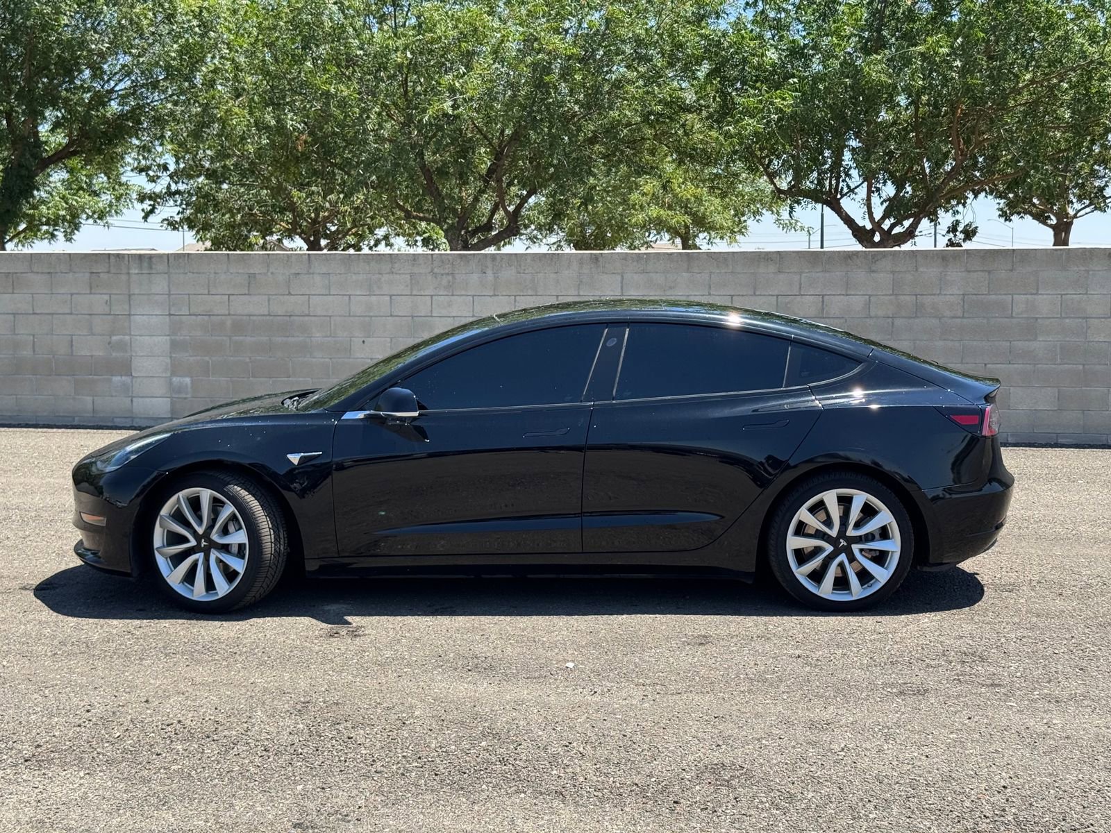 Used 2018 Tesla Model 3 Long Range RWD image 7