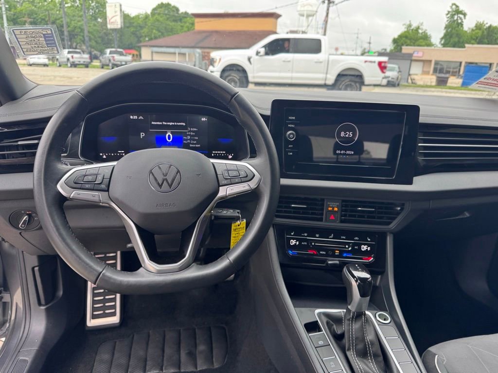 Used 2025 Volkswagen Jetta Sport FWD image 13
