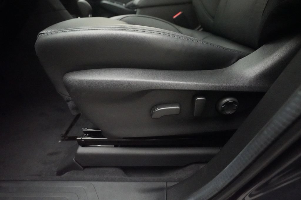 Used 2026 Subaru Ascent Touring AWD/4WD image 31