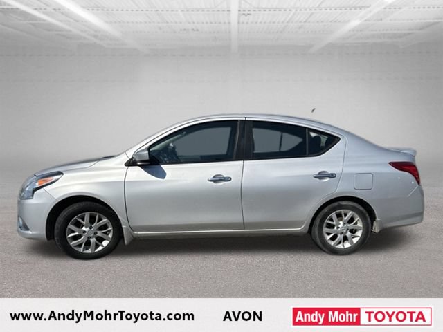 Used 2017 Nissan Versa SV w/ SV Special Edition Package FWD image 5