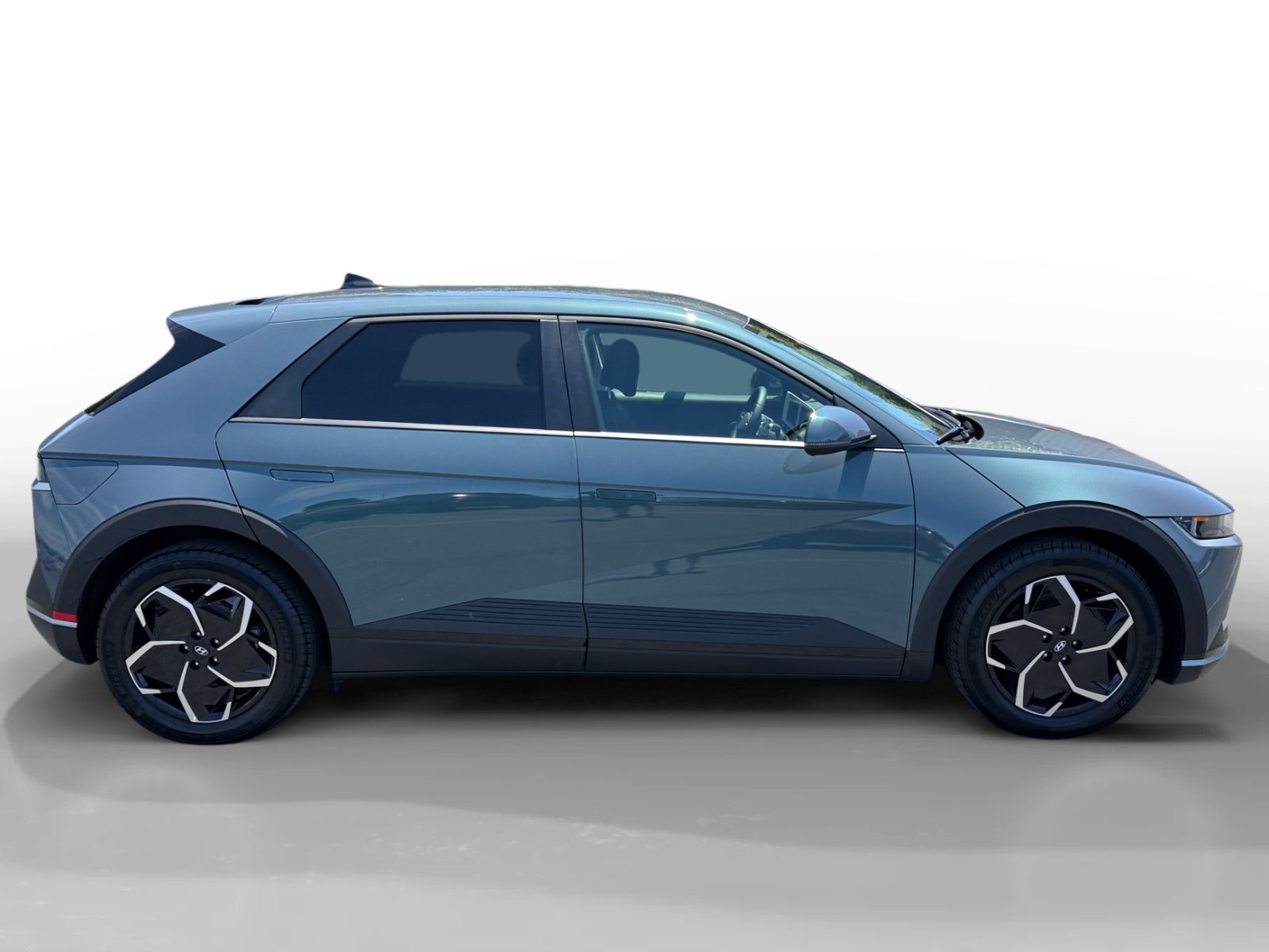 Certified 2024 Hyundai Ioniq 5 SEL RWD image 6