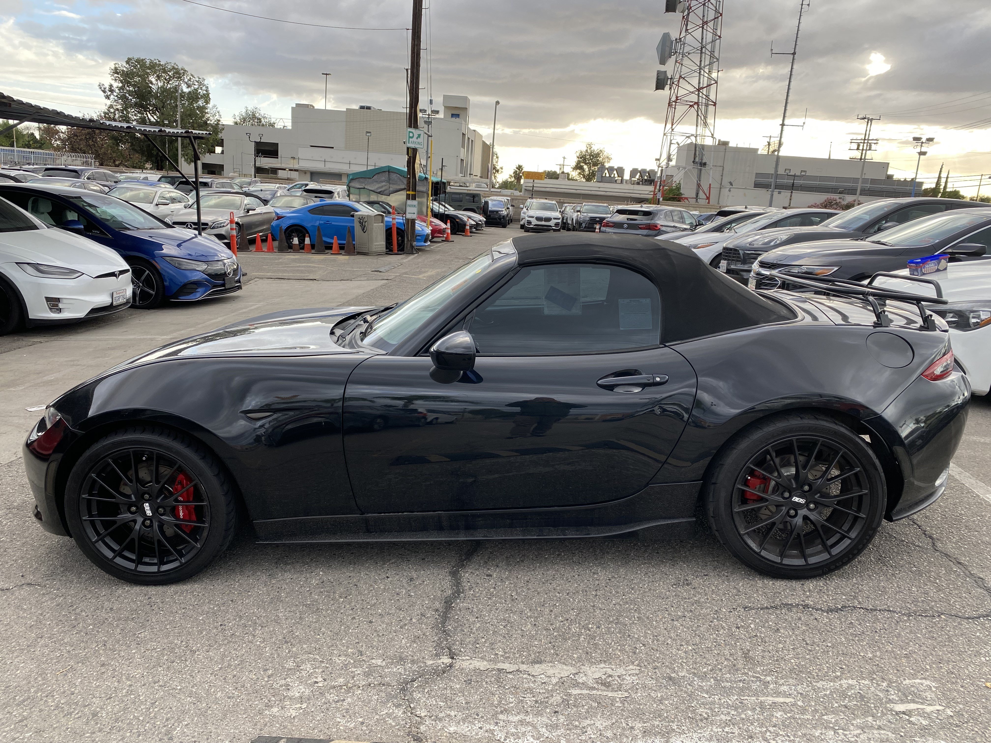 Used 2016 MAZDA MX-5 Miata Club w/ Brembo/BBS Package RWD image 12