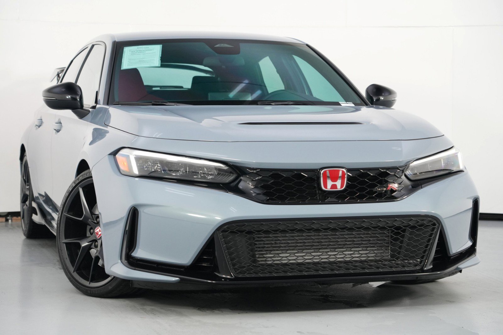 Used 2025 Honda Civic Type R image 4