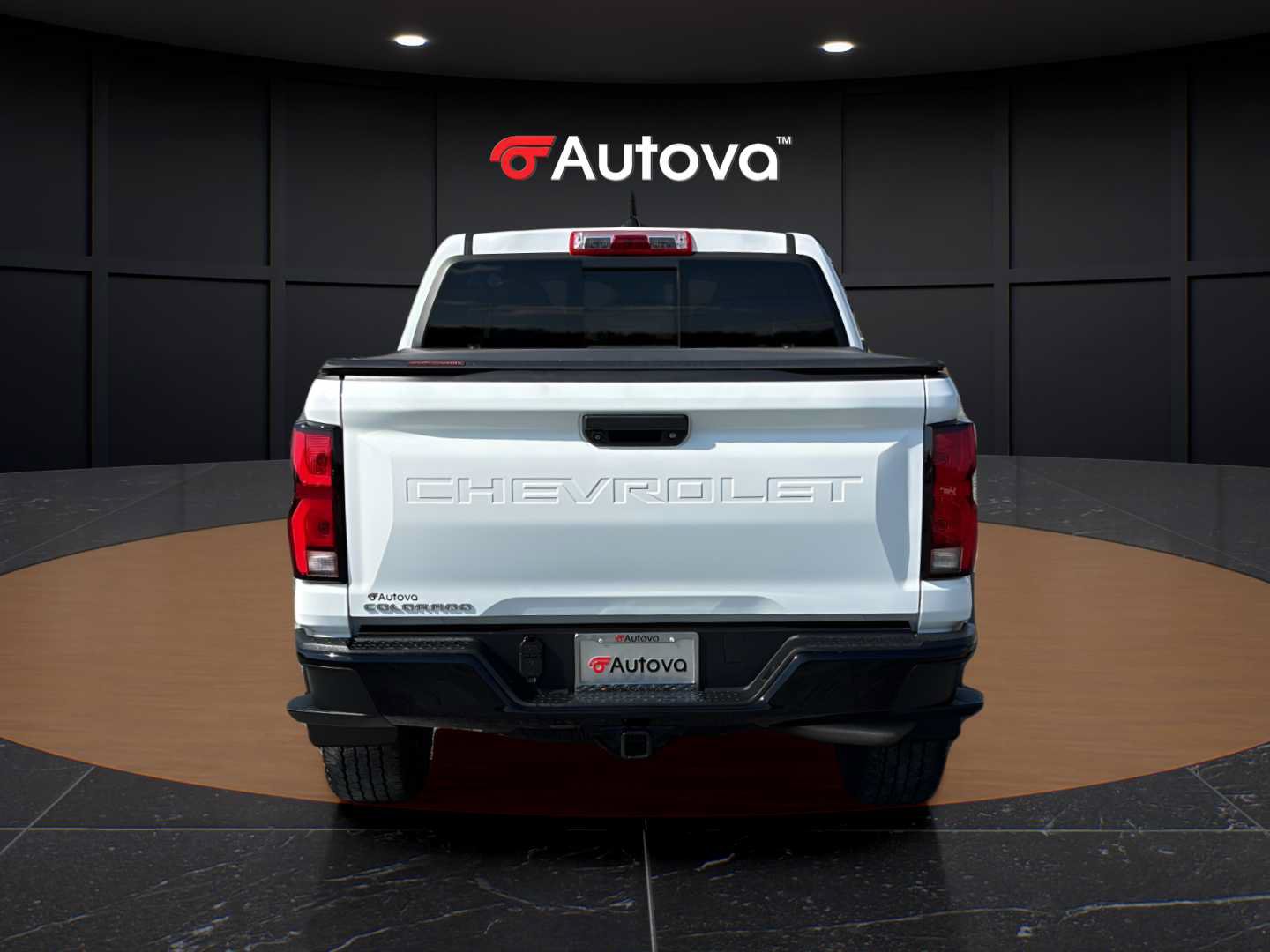 Used 2023 Chevrolet Colorado Z71 w/ Z71 Convenience Package 2 AWD/4WD image 4